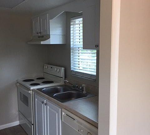 2nd image of 3220 Clay Ave APT 31