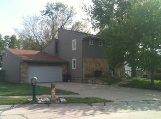 205 Sunset St, Valley, NE 68064