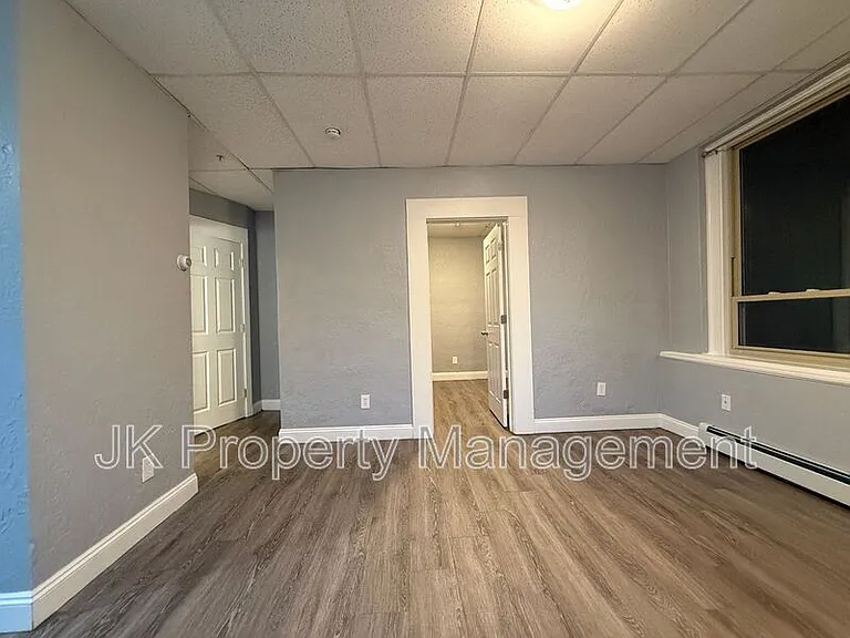 809 15th St #101 — Photo 9