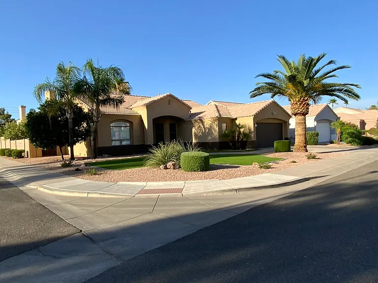 6204 E Phelps Rd — Photo 29
