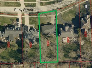 363 Ruby St, Clarendon Hills, IL 60514