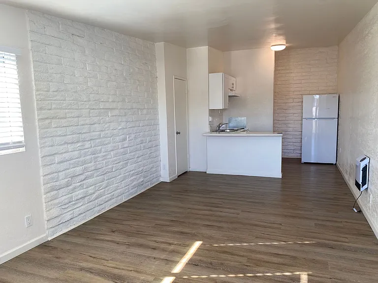248 - Sanchez Family Trust (526 Anacapa) — Photo 2