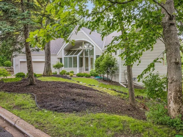 3580 Fairway Dr, Minnetonka, MN 55305