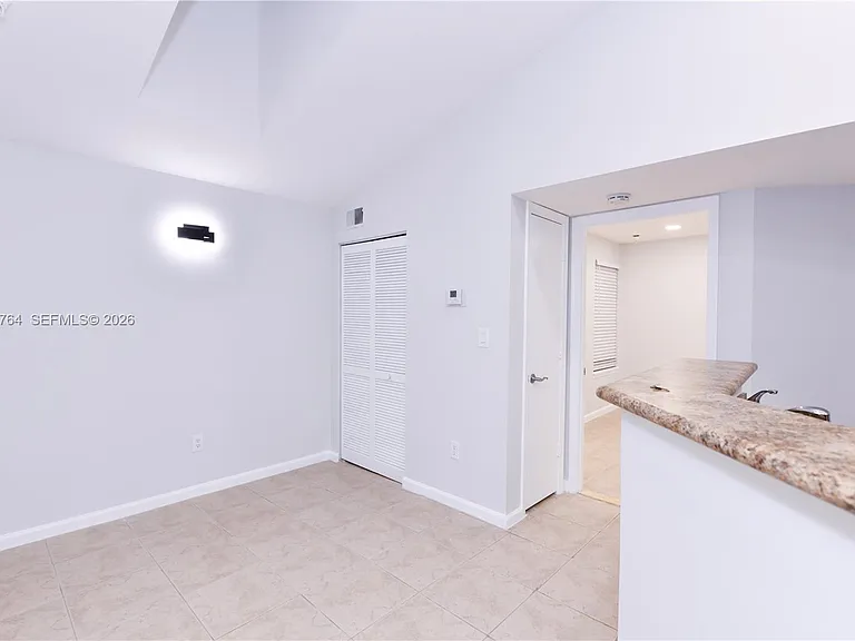 1011 Crystal Way #D — Photo 3