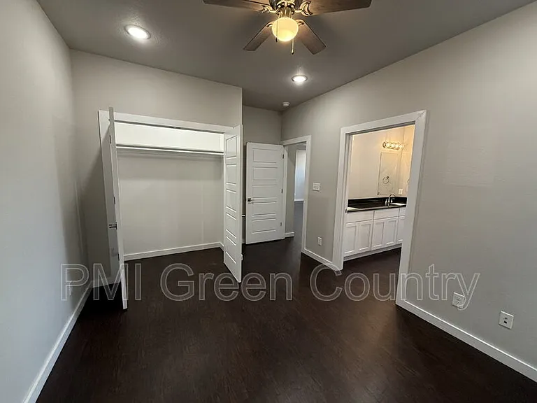 13513 S Mingo Rd #7 — Photo 14