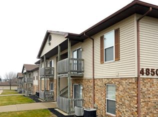 4950 16th Ave SW APT 101, Cedar Rapids, IA 52404
