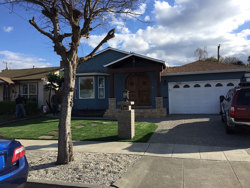 1st image of 2424 Fernwood Ave
