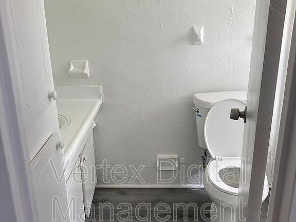 4th image of 1135 Whitaker Dr APT 202