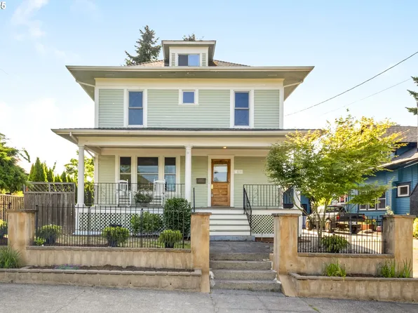 7015 N Moore Ave, Portland, OR 97217