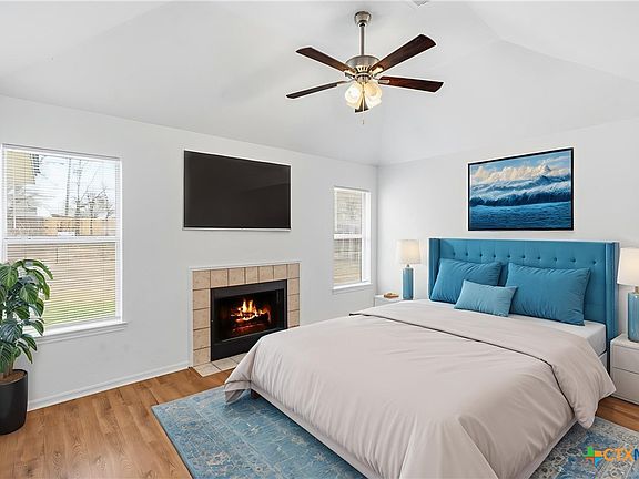 3rd image of 4201 Teal Dr