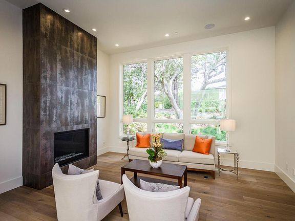 4th image of 118 Los Montes Dr