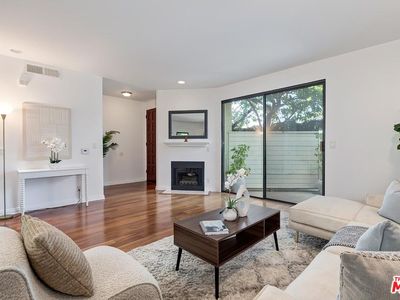 1754 11th St UNIT 104, Santa Monica, CA, 90404