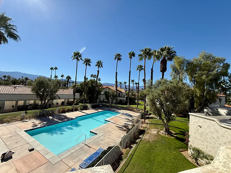 Vista Lago Cir N — Photo 21