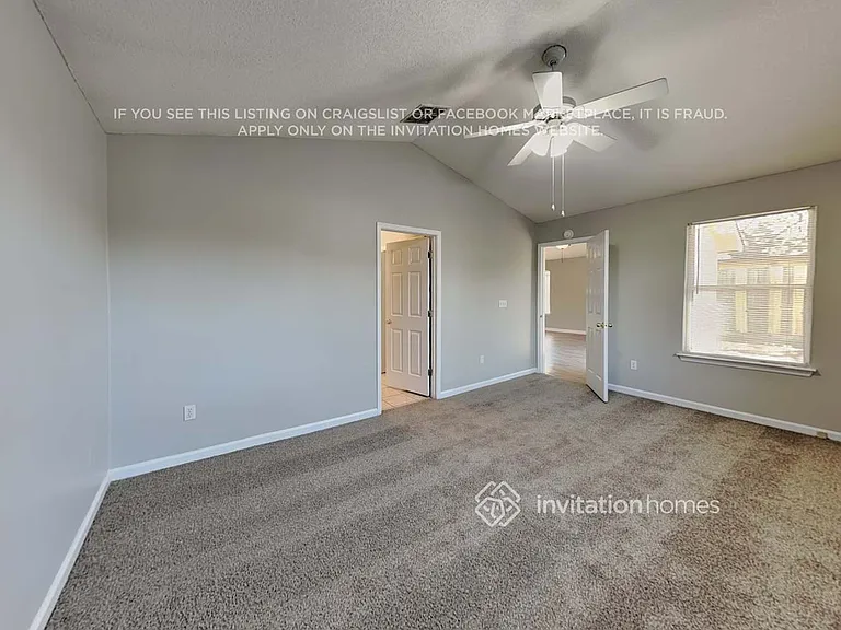 12258 Sutton Estates Cir W — Photo 7