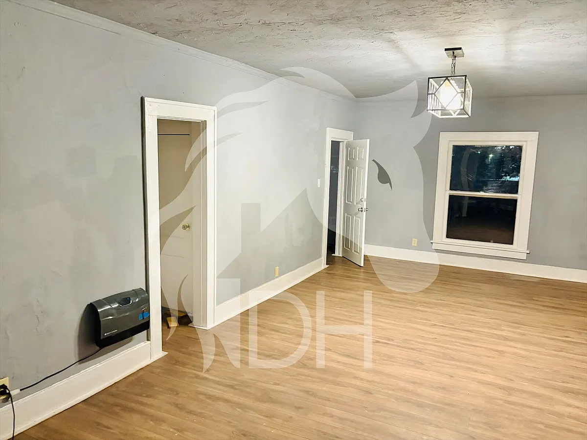 Building Photo - 211 S 7th St #A