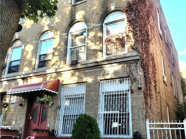 239 E 25th Street, Brooklyn, NY 11226