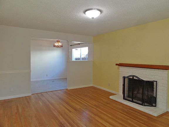 Family room_06222018