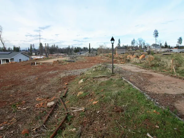 857 Central Park Dr, Paradise, CA 95969