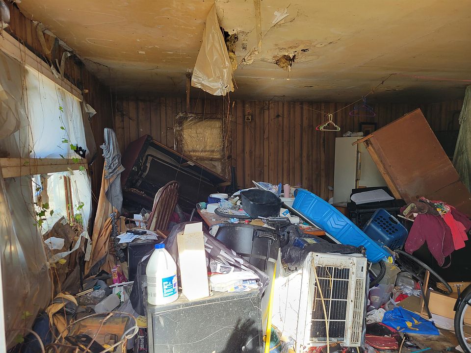 2nd image of 1644 Garfield St