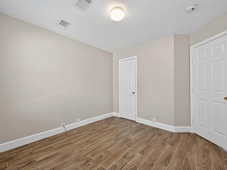 21215 Barker Canyon Ln — Photo 32