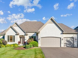 2593 Eagle Valley Dr, Woodbury, MN 55129