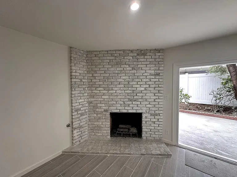 1916 Selby Ave #2 — Photo 6