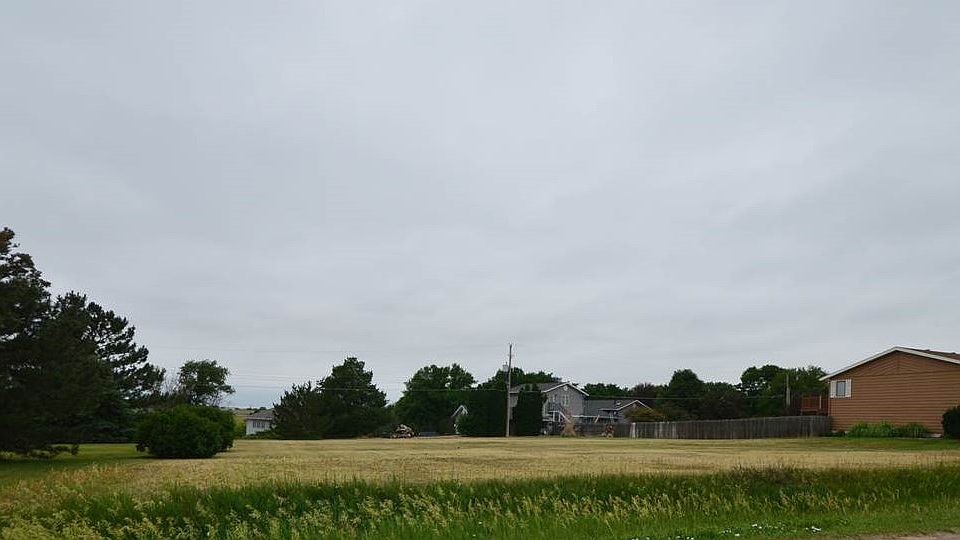 2106 W 3rd St, Mc Cook, NE 69001 Zillow