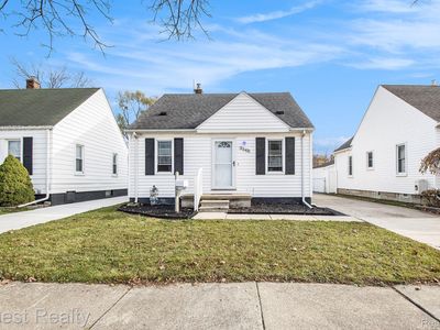 3245 Charles St, Trenton, MI, 48183