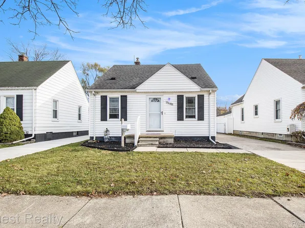 3245 Charles St, Trenton, MI 48183