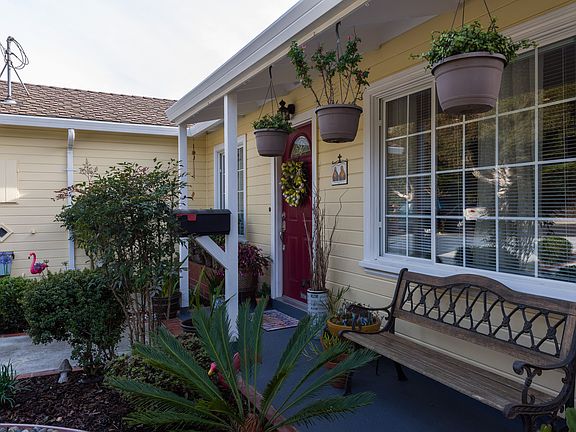 4th image of 1121 Hillside Blvd