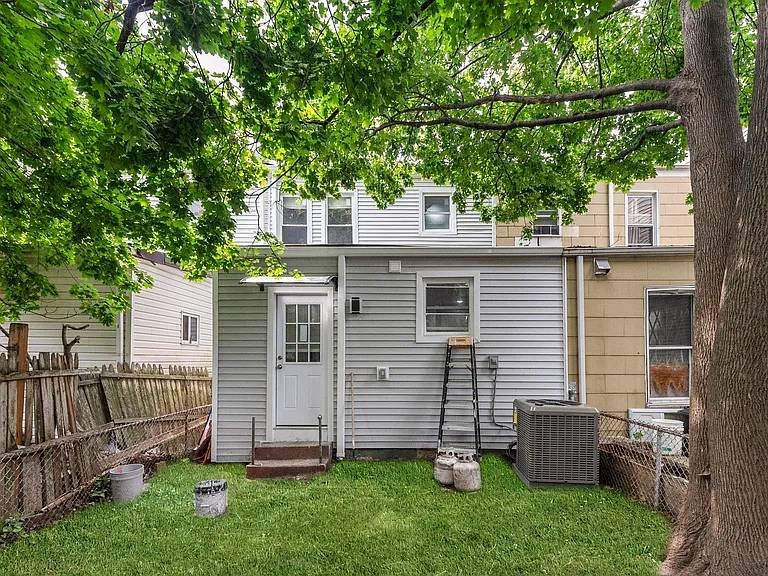 100 Atlantic St — Photo 36