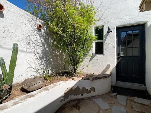1330 E Coronado Rd Photo 1