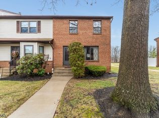 226 Riva Dr, Hackettstown, NJ 07840