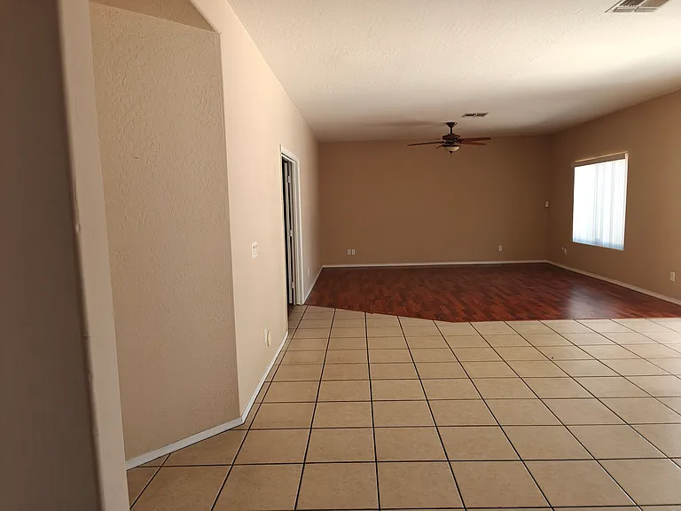 8638 W Keim Dr — Photo 8