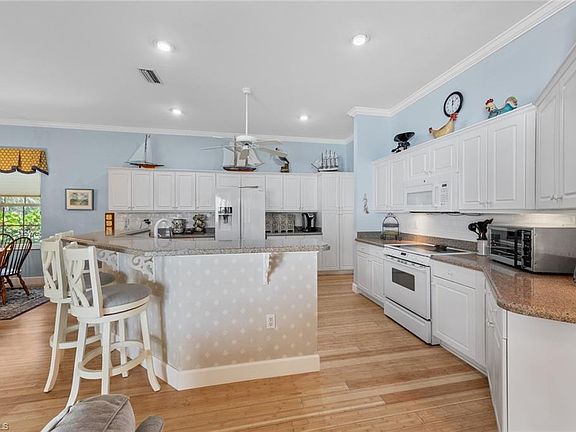 4th image of 8771 King Lear CT