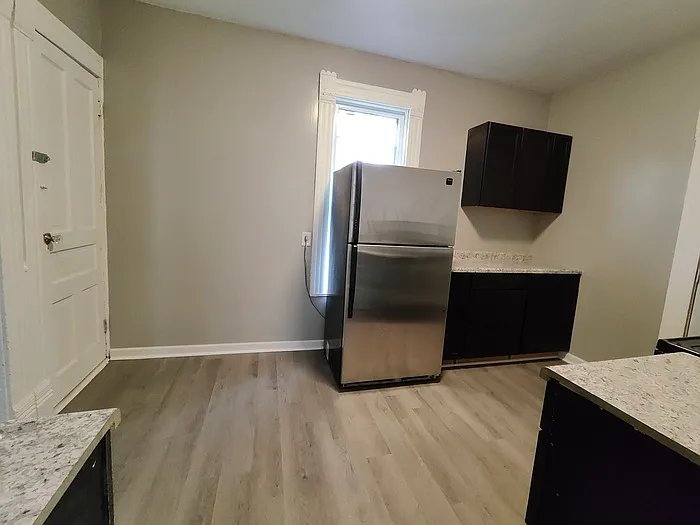 1225 Andrews St #1 — Photo 4