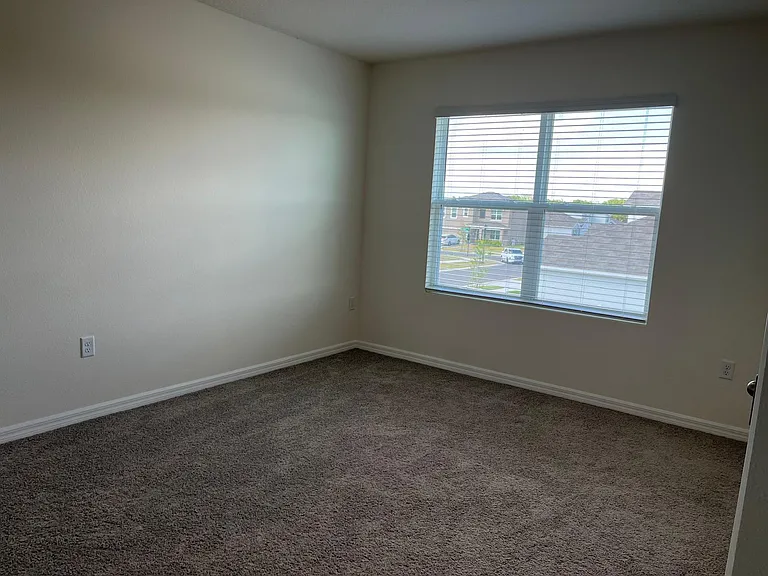 35835 Ellsworth Pl — Photo 15