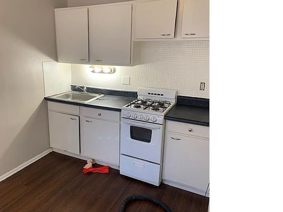 4th image of 3617 Marine Ave APT 103