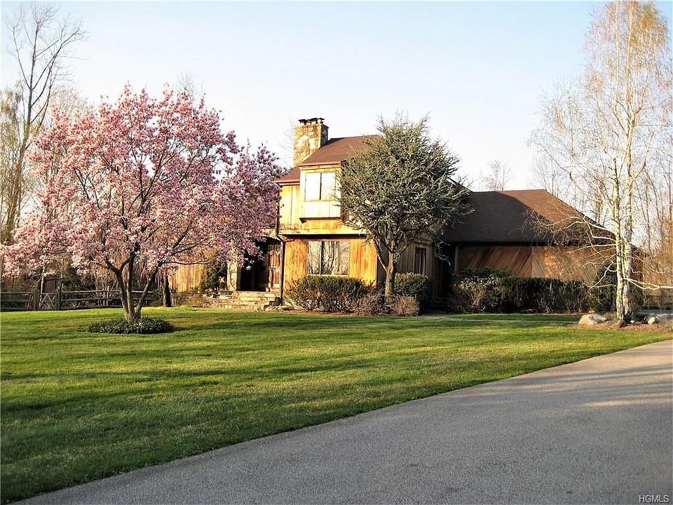 2nd image of 14 Lakeview Rd