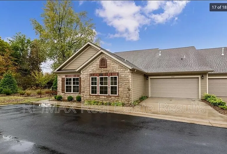 2502 SW Hind Ln — Photo 2
