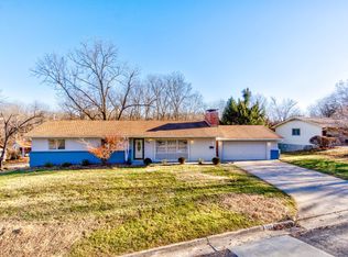 389 Crown Point, Columbia, MO 65203