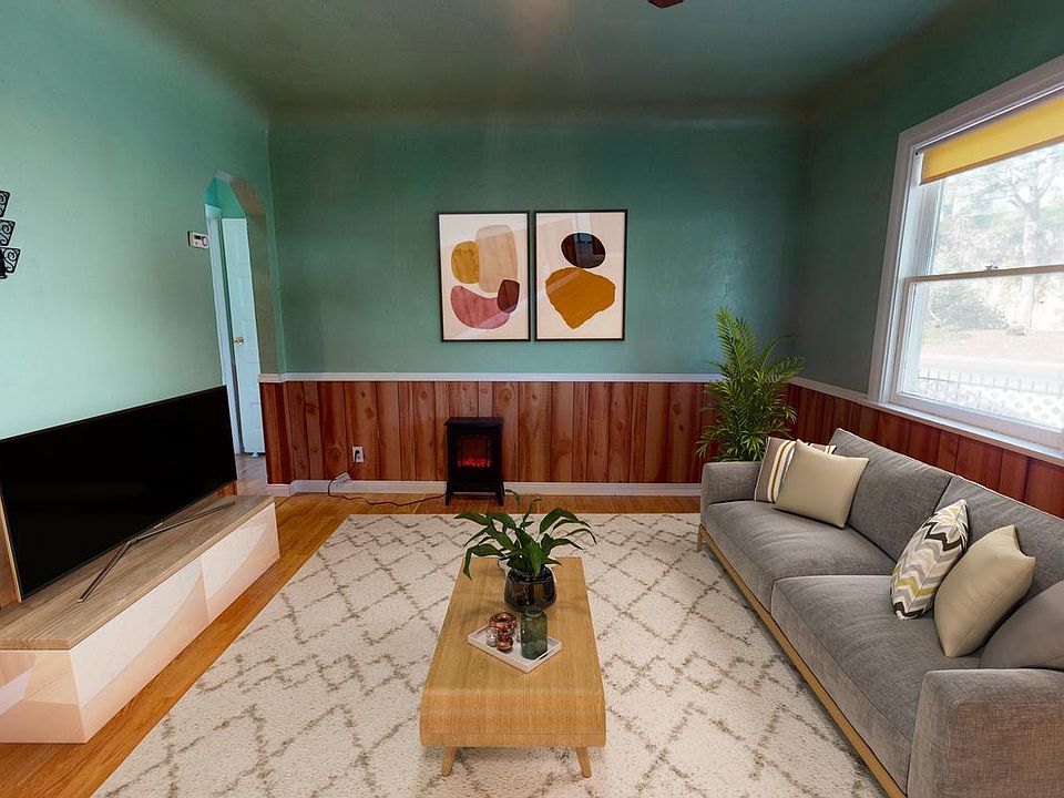 Optionally furnished common areas! Common areas can come beautifully furnished by our in-house design team for an additional fee.
