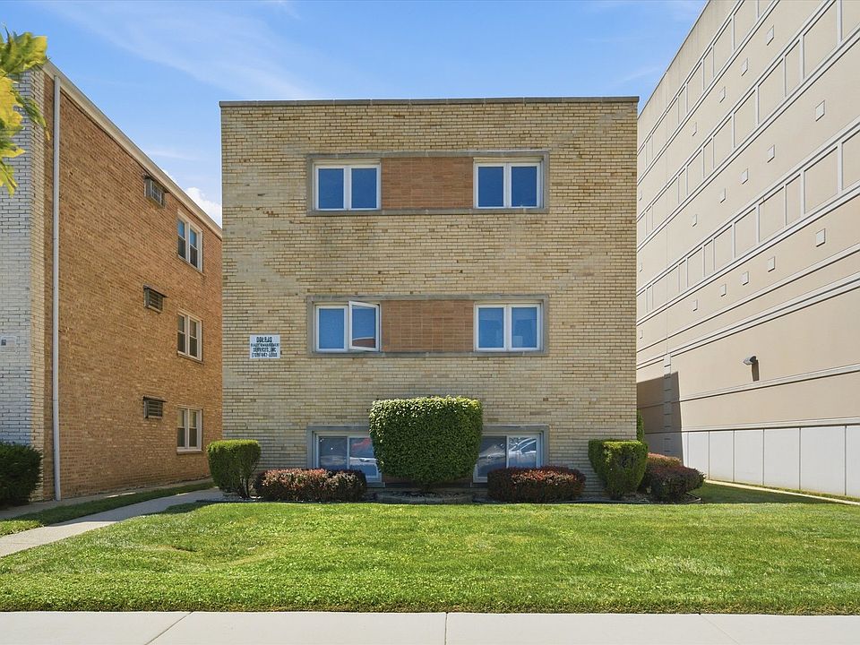 1st image of 3326 S Grove Ave #6