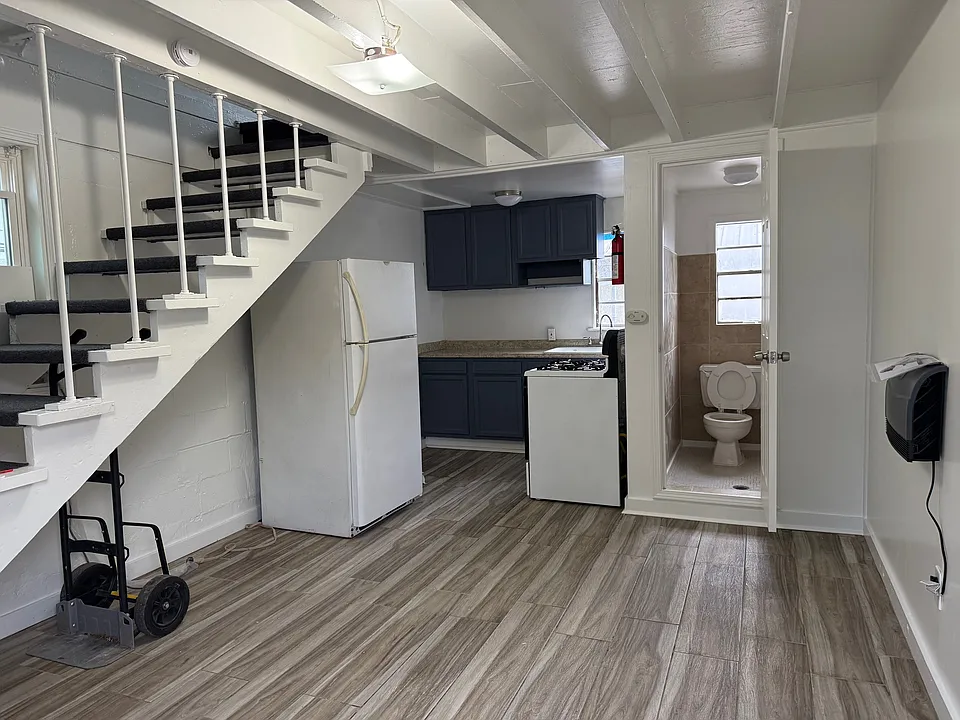 321 S Bengal Rd