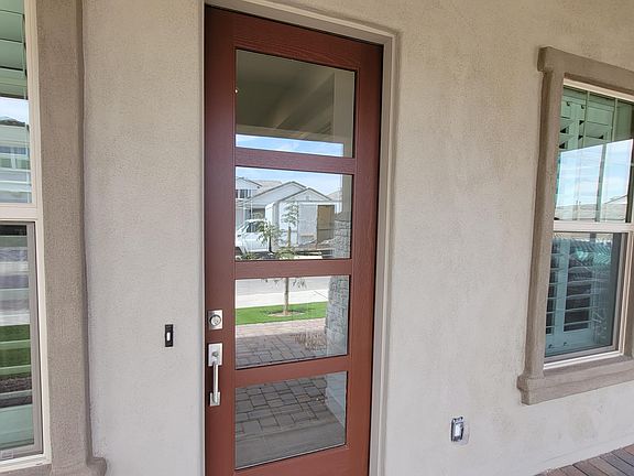 3rd image of 2217 E Canary Dr