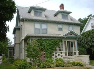 1028 1st St, Jackson, MI 49203