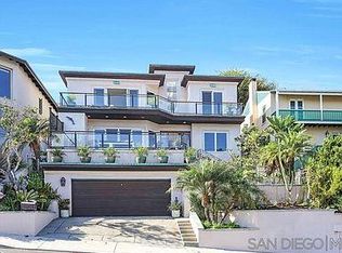 876 Armada Ter, San Diego, CA 92106