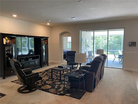 5th image of 19889 Bluebird Meadow Dr