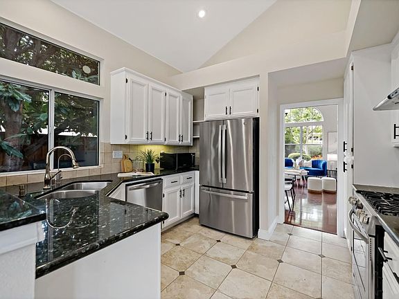 5th image of 3107 Toscana Ct