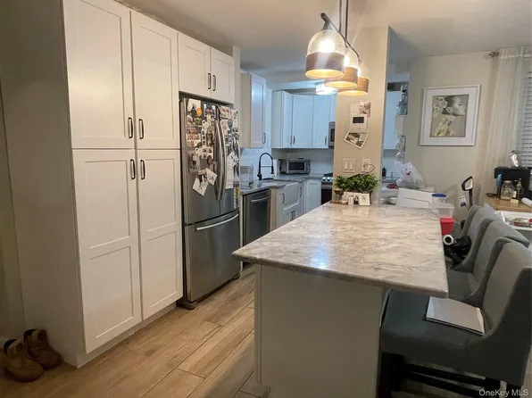 6215 53rd Avenue #1A, Maspeth, NY 11378